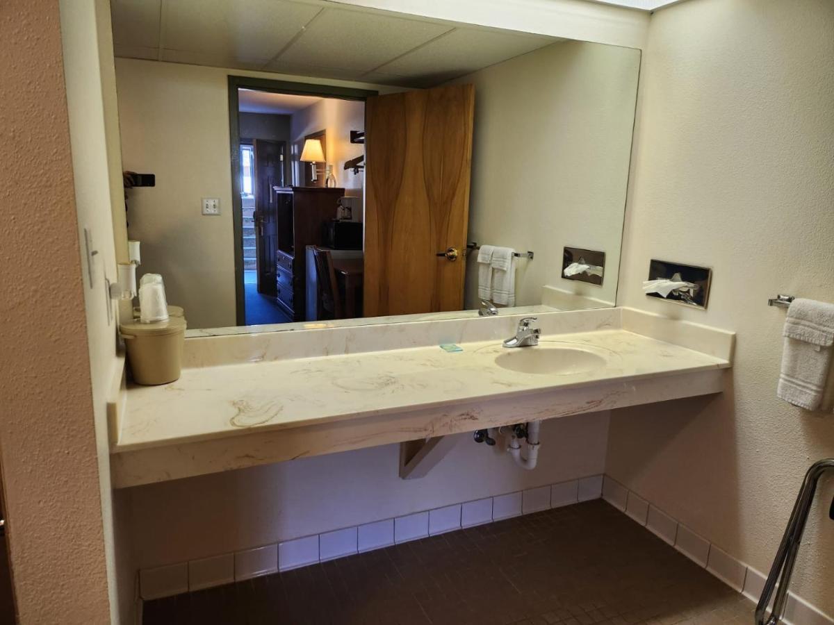 Hot Springs Village Inn المظهر الخارجي الصورة